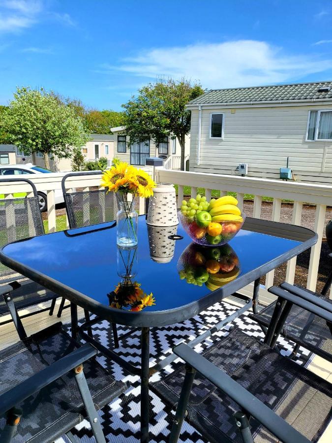 Luxury Woodland Retreat Holiday Home - Shorefield Country Park Downton  المظهر الخارجي الصورة